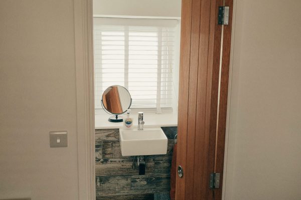 Star Cottage Bathroom 2